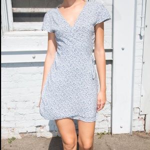 NWT BRANDY MELVILLE ROBBIE WRAP DRESS
